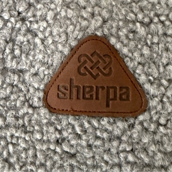 NWT Sherpa Chambling Half Zipper Jacket.
Size S - Picture 10 of 14